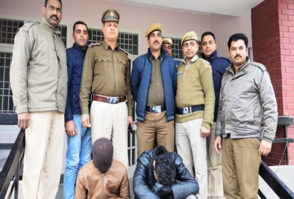 2 kg Bike cannabis recovered from two bike rider in mandi himachal