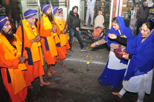 nagar kirtan in preamnagar