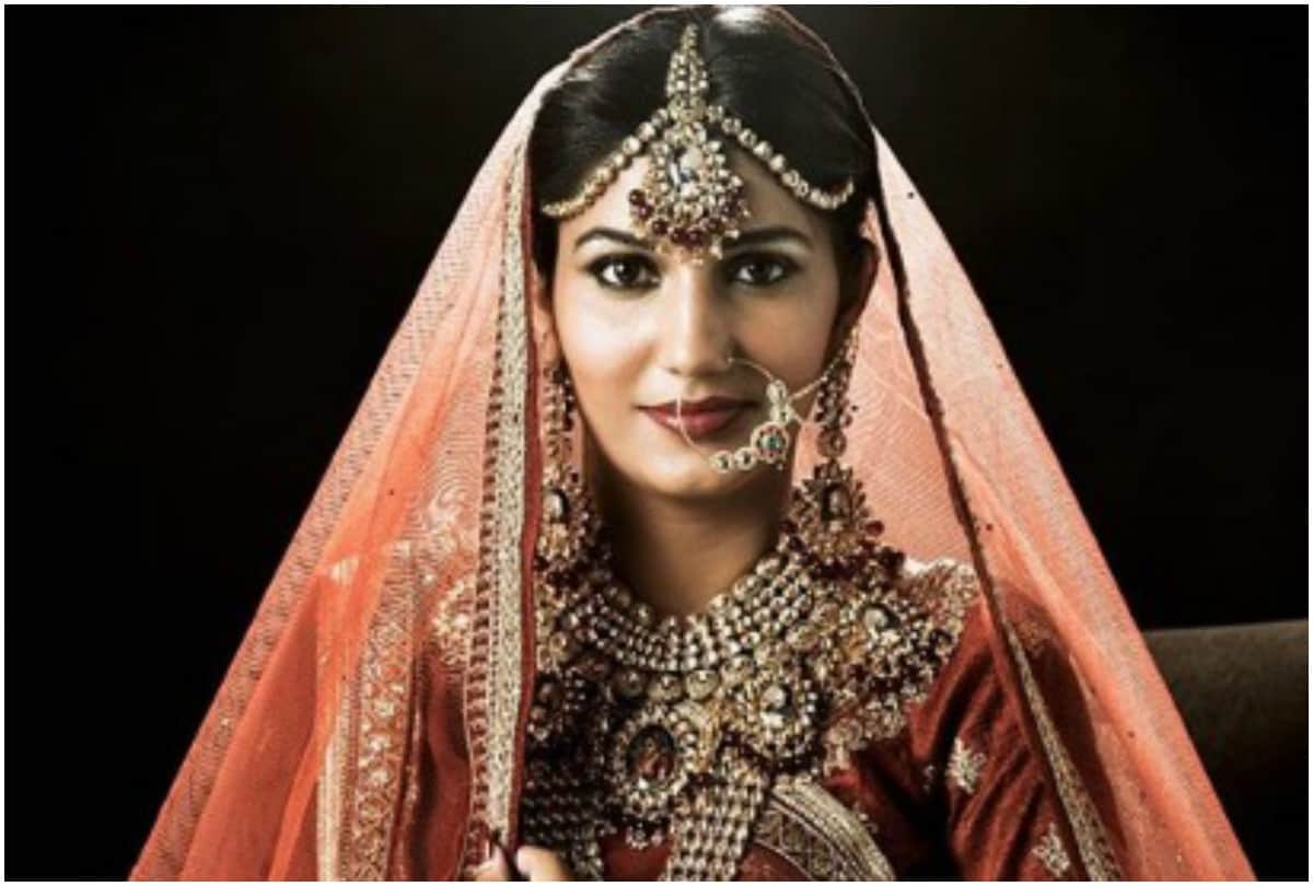 Sapna Choudhary shared bride look picture on social media