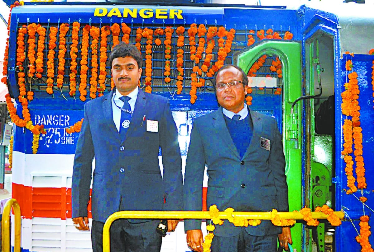 lucknow-sitapur rail line started again