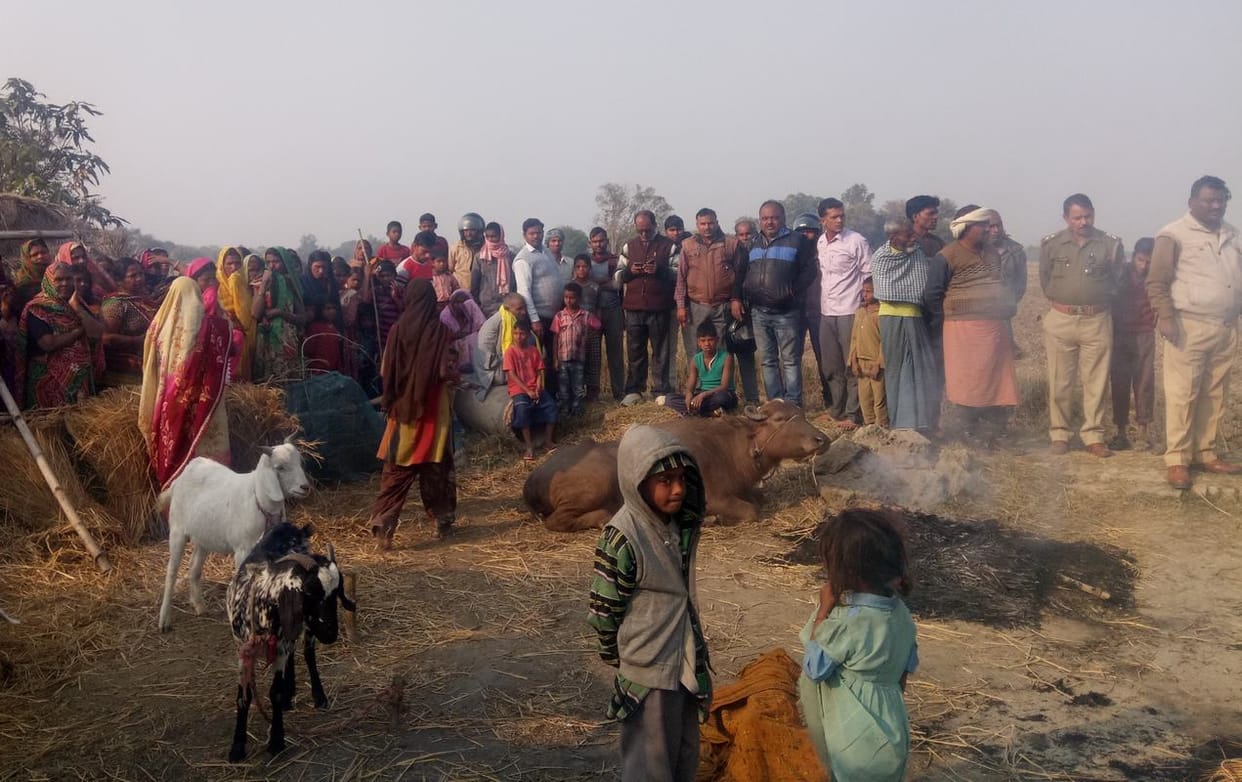 tow child burn at killed due to fire in home at chandauli and ghazipur