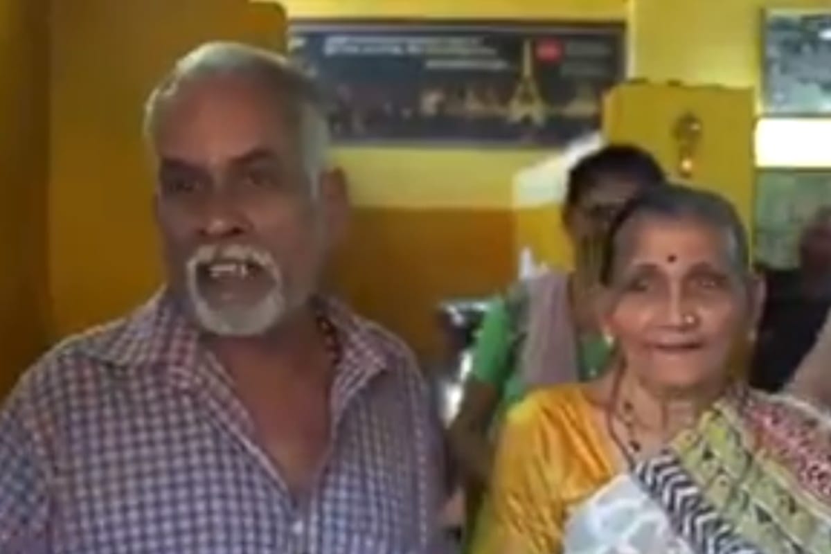 Anand Mahindra shared the story of a couple who runs tea stall to fund their world tour dream