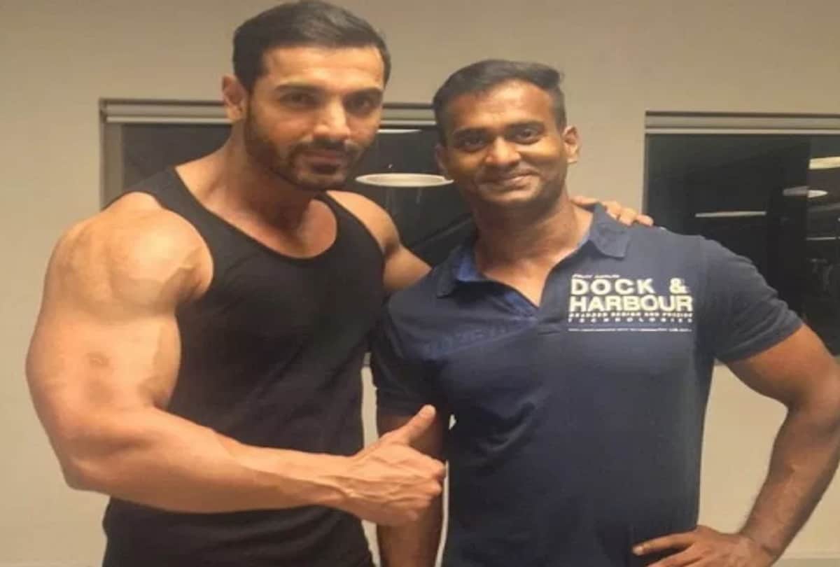 Aamir Khan Farhan Akhtar Varun Dhawan 5 celebrity fitness trainer fees