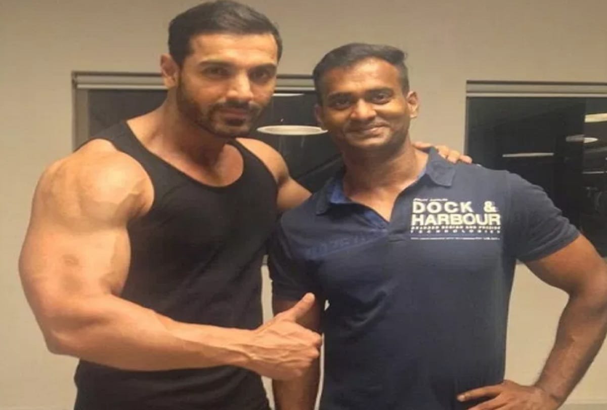 Aamir Khan Farhan Akhtar Varun Dhawan 5 celebrity fitness trainer fees