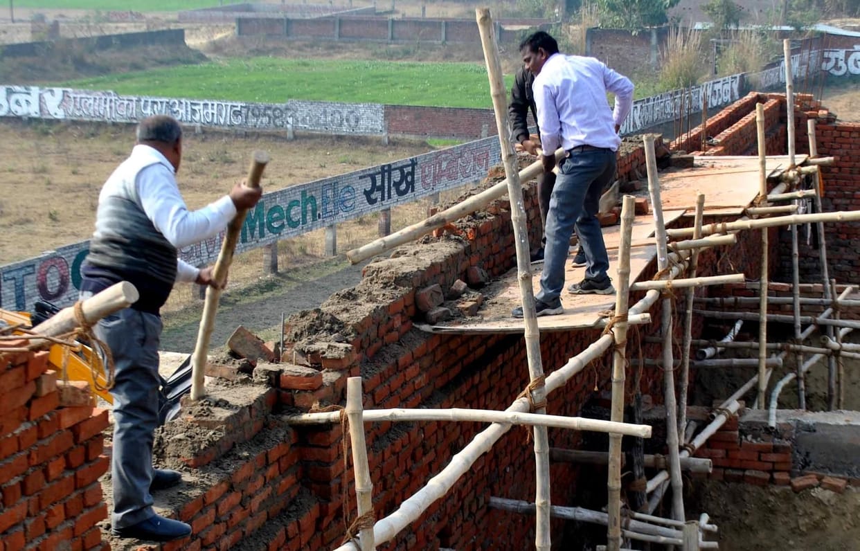 salary of officers and engineers will be deducted if garbage is found at construction sites