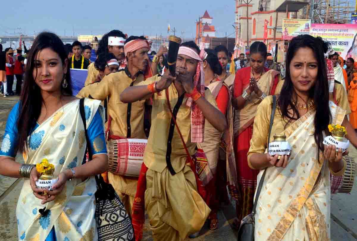 Water of 151 rivers Immersed in sangam, Artists from 24 states joined in 'Ganga Manuhar' program