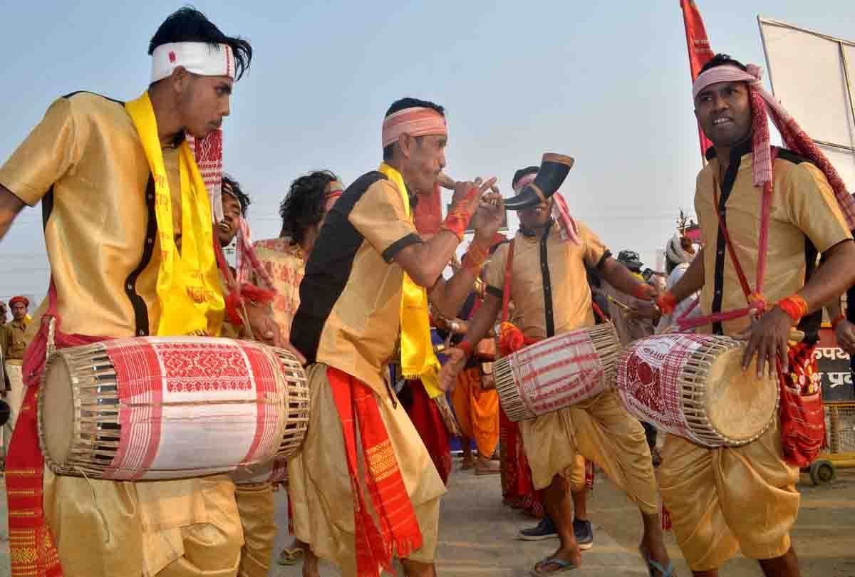 Water of 151 rivers Immersed in sangam, Artists from 24 states joined in 'Ganga Manuhar' program