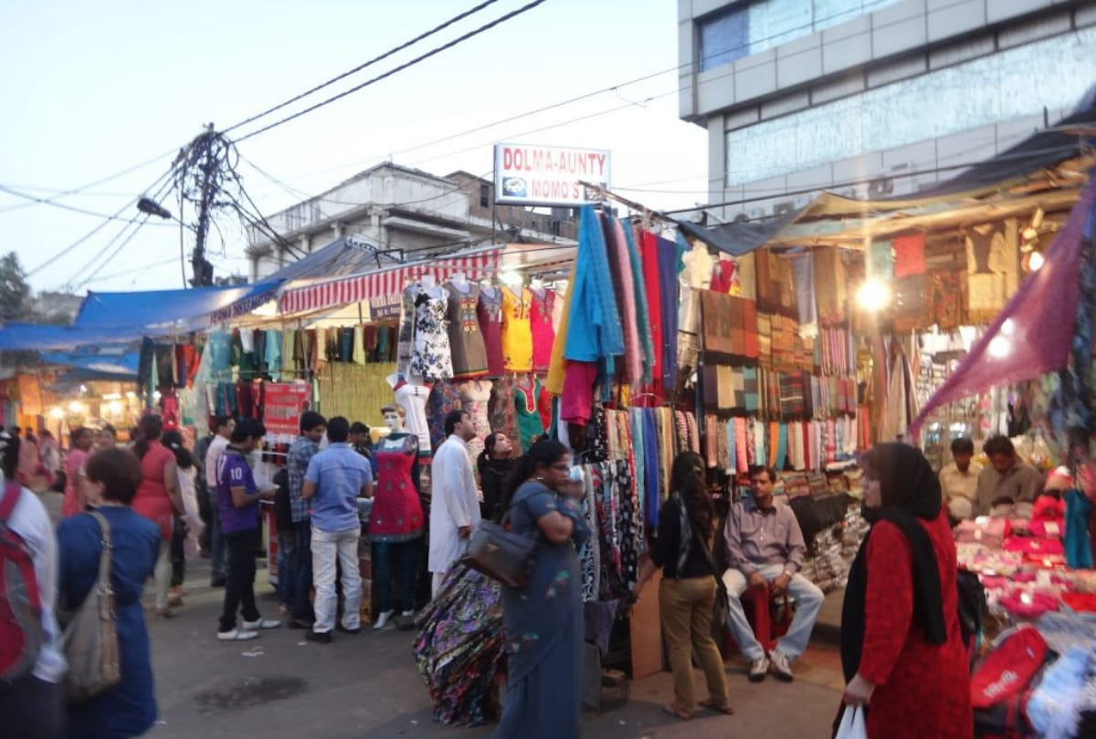 Visit gandhinagar for woollen wear shopping in delhi