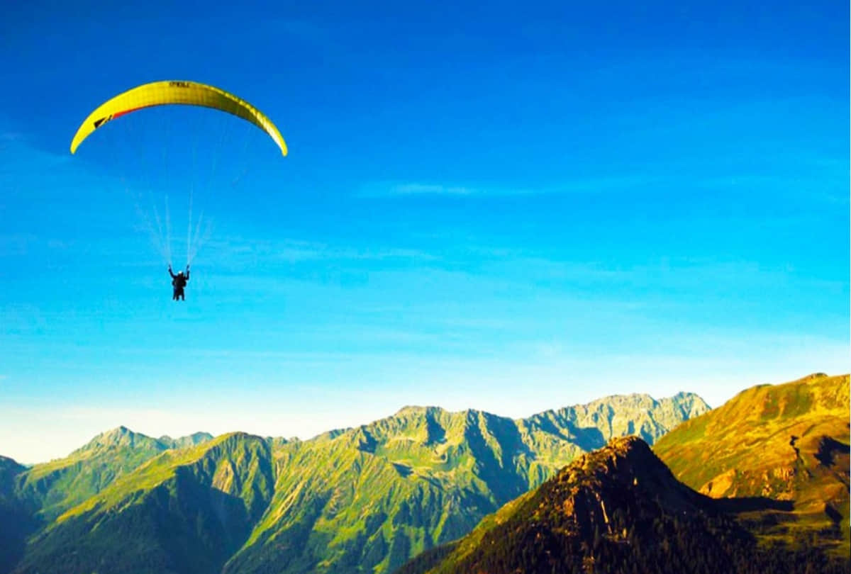 know about four best paragliding destinations in india