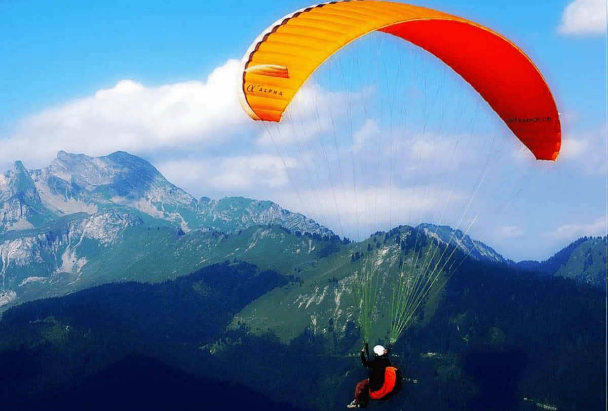 know about four best paragliding destinations in india