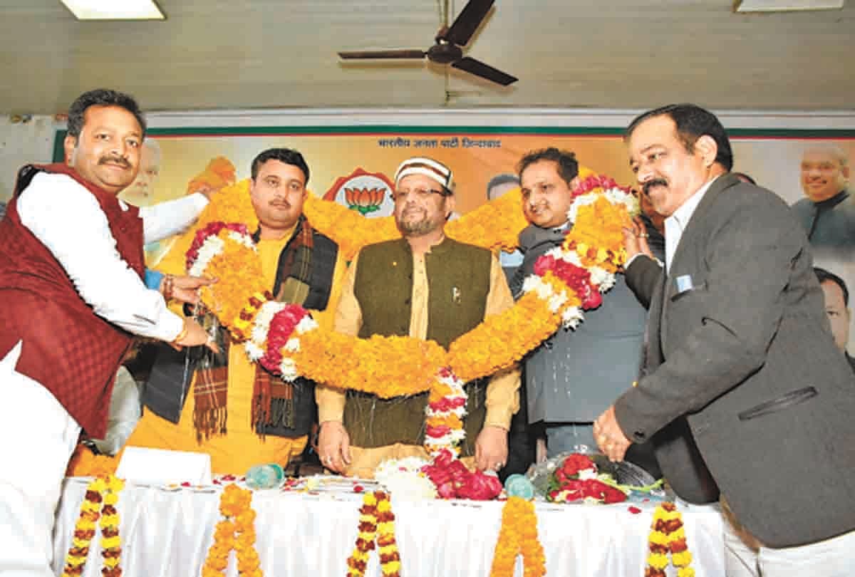 Coalition to tackle Modi: Suresh Khanna