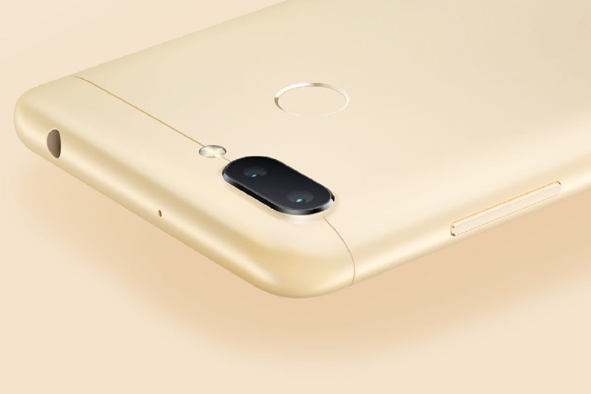 Xiaomi ने दिया आखिरी तोहफा, डुअल कैमरा वाला सबसे सस्ता फोन हुआ 1,500 रुपये तक सस्ता Xiaomi Redmi 6 price drop in India upto Rs 1,500, Know specifications