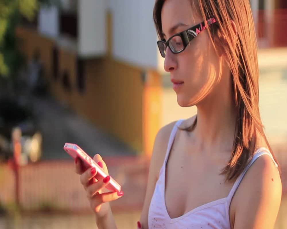these simple ways to start conversation after fight