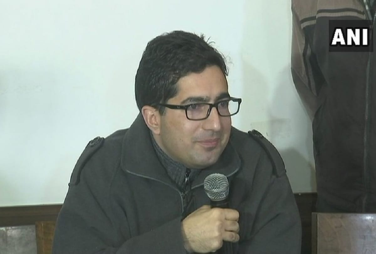 Shah Faesal says I can not do politics by selling false dreams Read he said about politics