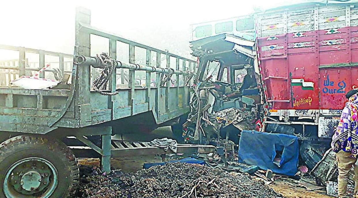 Ghaziabad youth dies in gruesome road accident