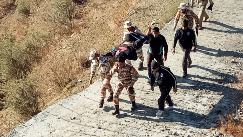 car fell into gorge at dhanaulti mussoorie road three death