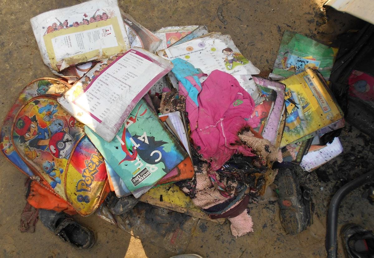 A lady save school children to fire in bhadohi