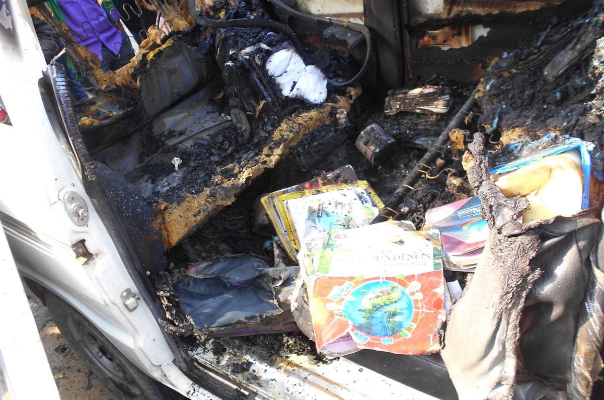 A lady save school children to fire in bhadohi