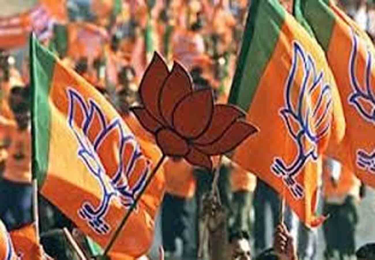 BJP and Congress attack on SP BSP alliance