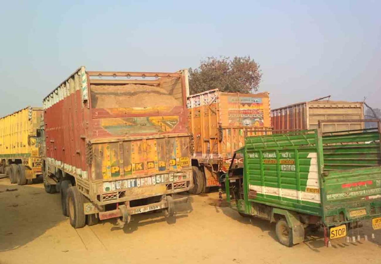 police caught 46 truks in illegal mining