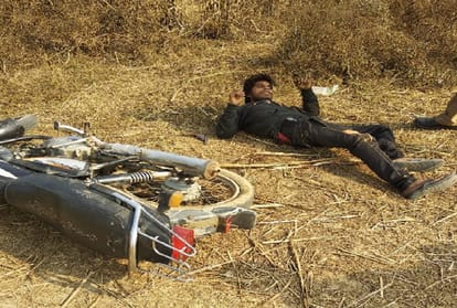 Meerut, Fake encounter in Uttar Pradesh, and police officers have done photography