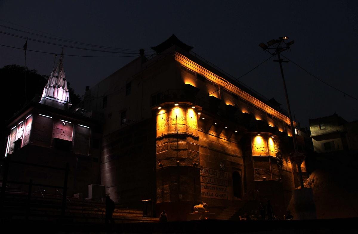 Varanasi ganga ghat are decorating due to NRI summit
