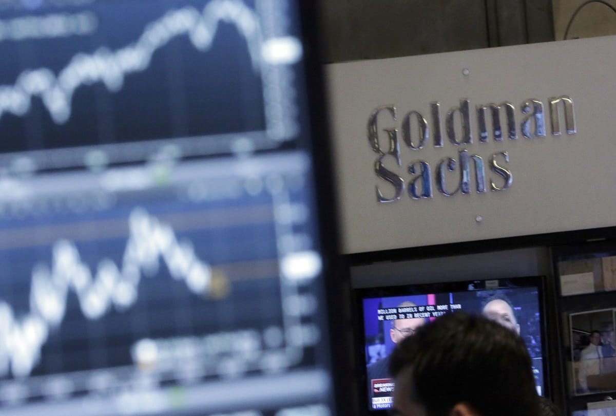 Gold may reach 5 years high says goldman sachs rupee falls