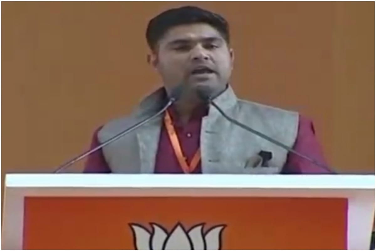 Kanishk has highlighted after sing a song in BJP national congress