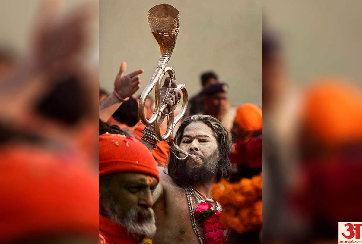 prayagraj kumbh 2019 images of naga sadhu in kumbh