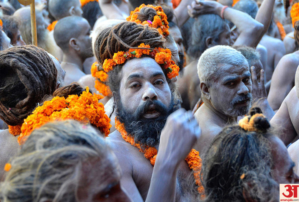 Prayagraj Kumbh mela started with first shahi snan