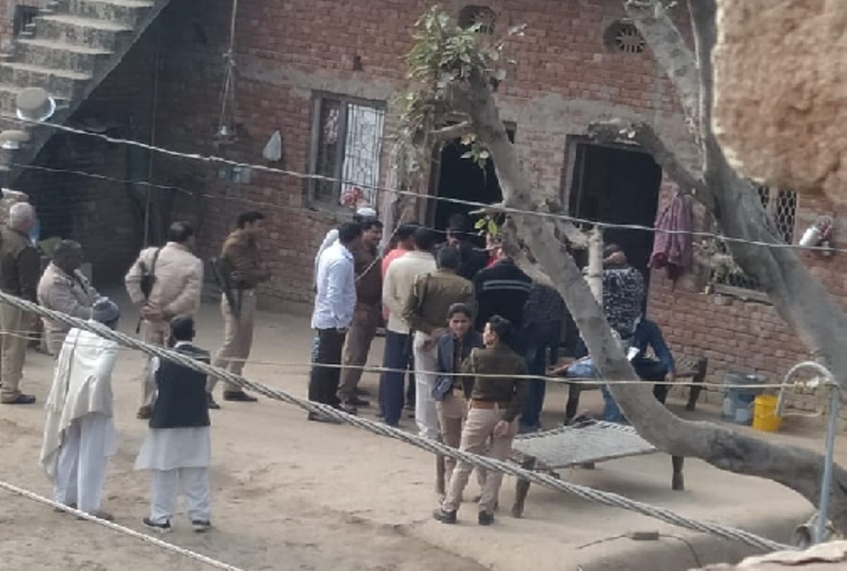 NIA raid in Meerut, and accused arrested, mobile and a bags recovered