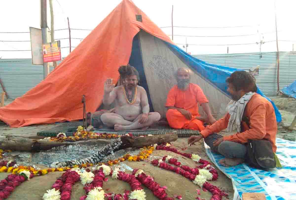 Before Makar Sankranti sangam scene Attractive, Naga sadhu center of attraction