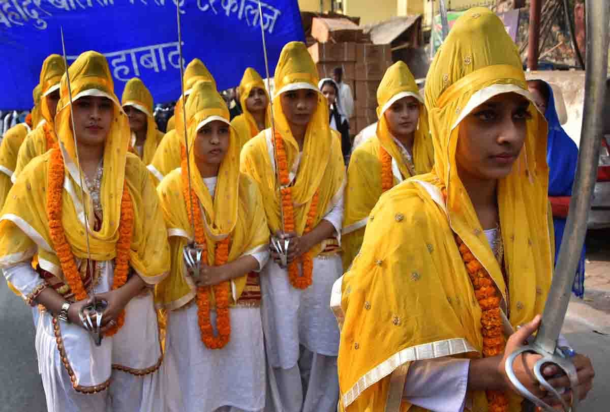 Three day festival of Gurugovind Singh ji prakashotsav celebration starts With Nagar kirtan