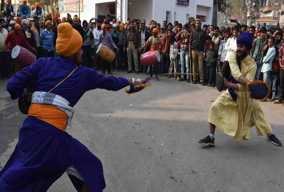 Three day festival of Gurugovind Singh ji prakashotsav celebration starts With Nagar kirtan
