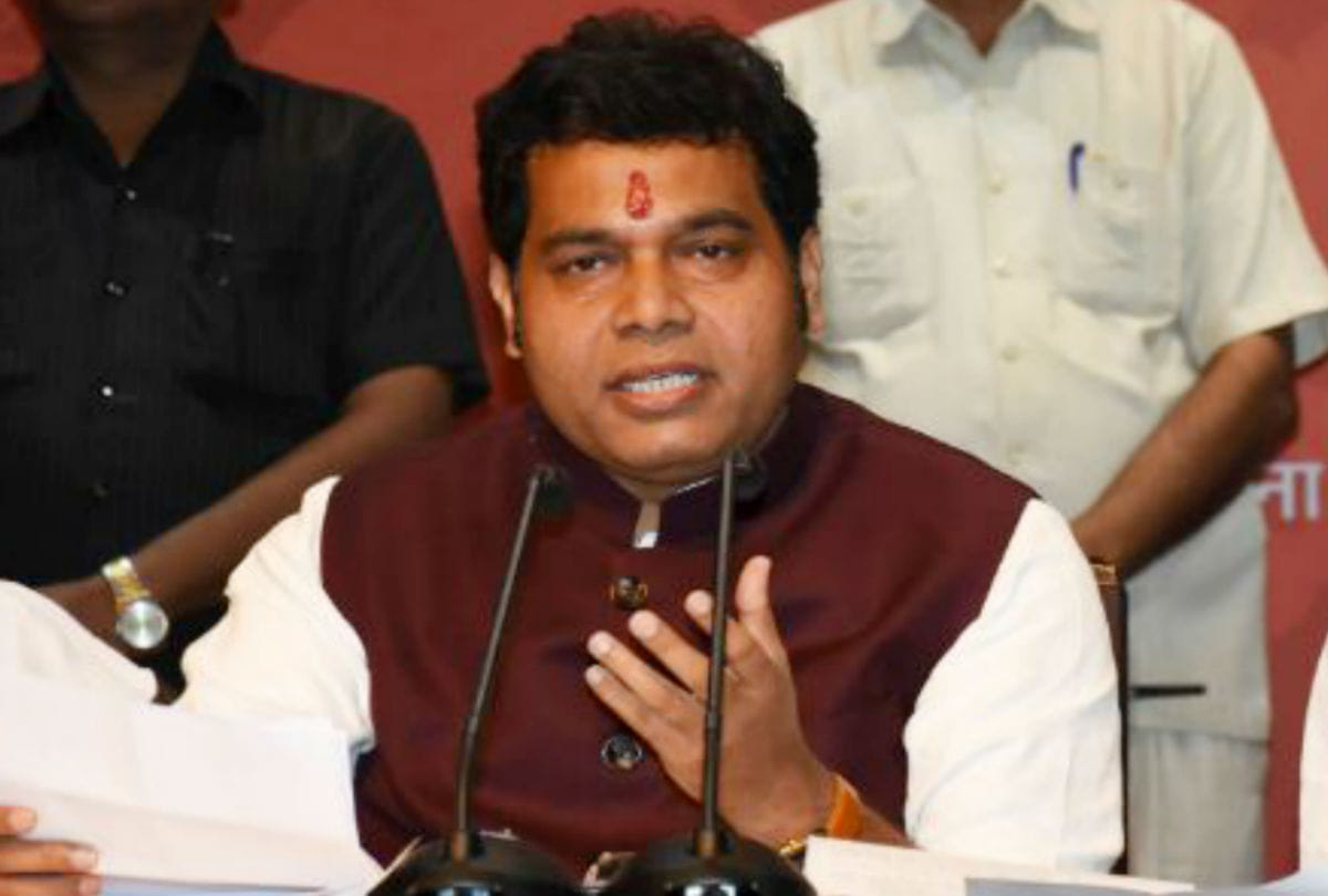 previous government increased their personal wealth, we increased grid capacity says srikant sharma