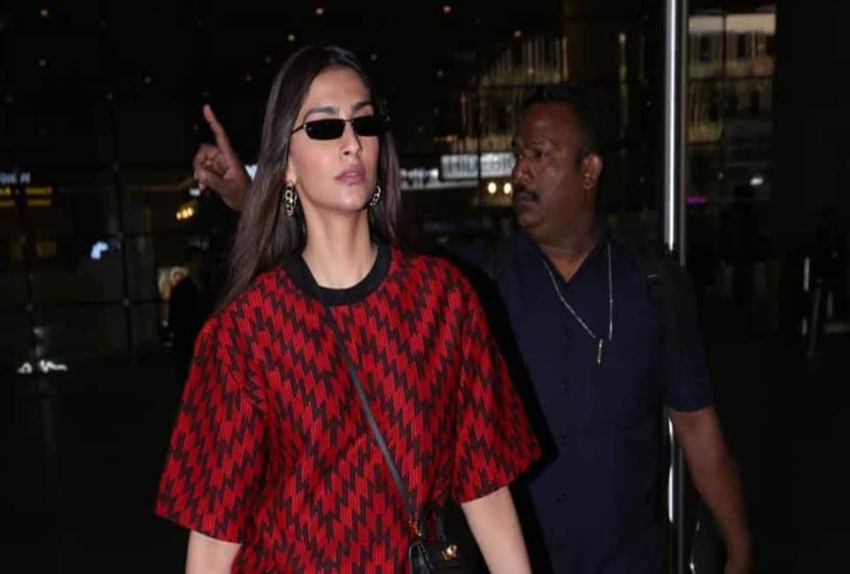 Sonam Kapoor Airport Look: sonam kapoor in anand ahuja brand bhane