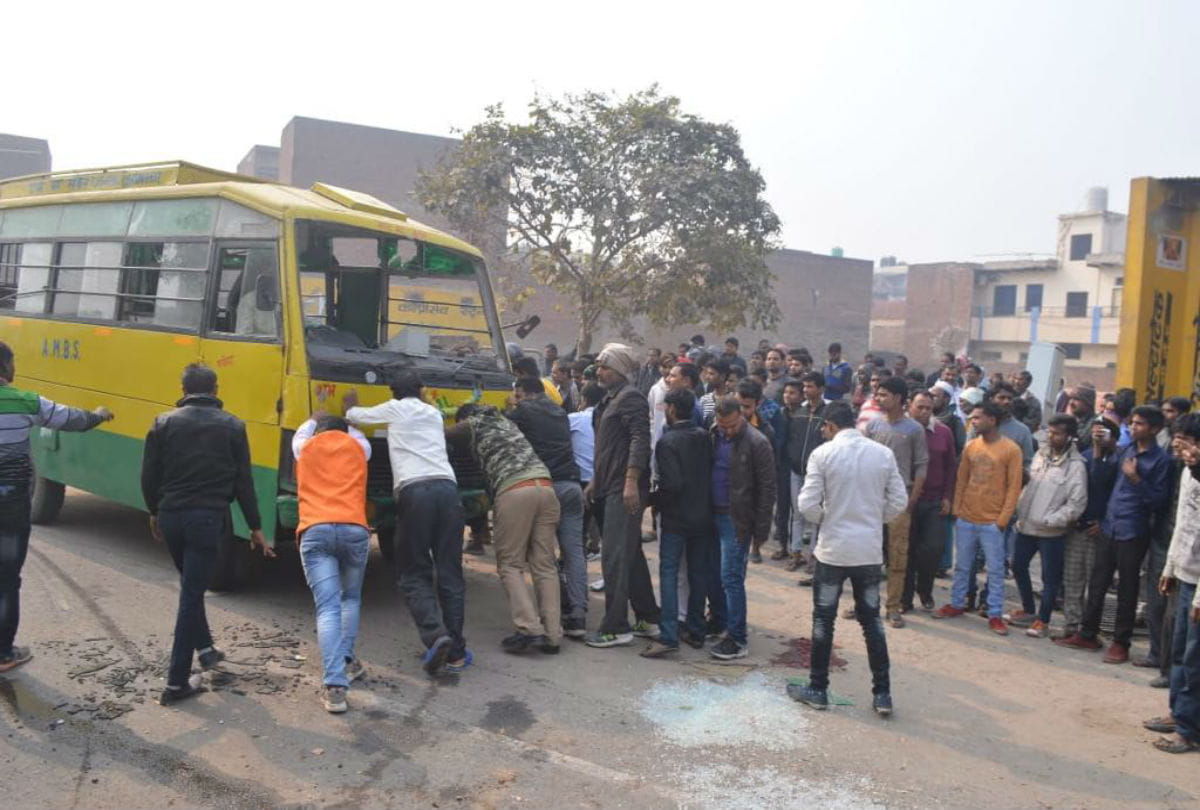two dead, several injured after bus overturns in agra