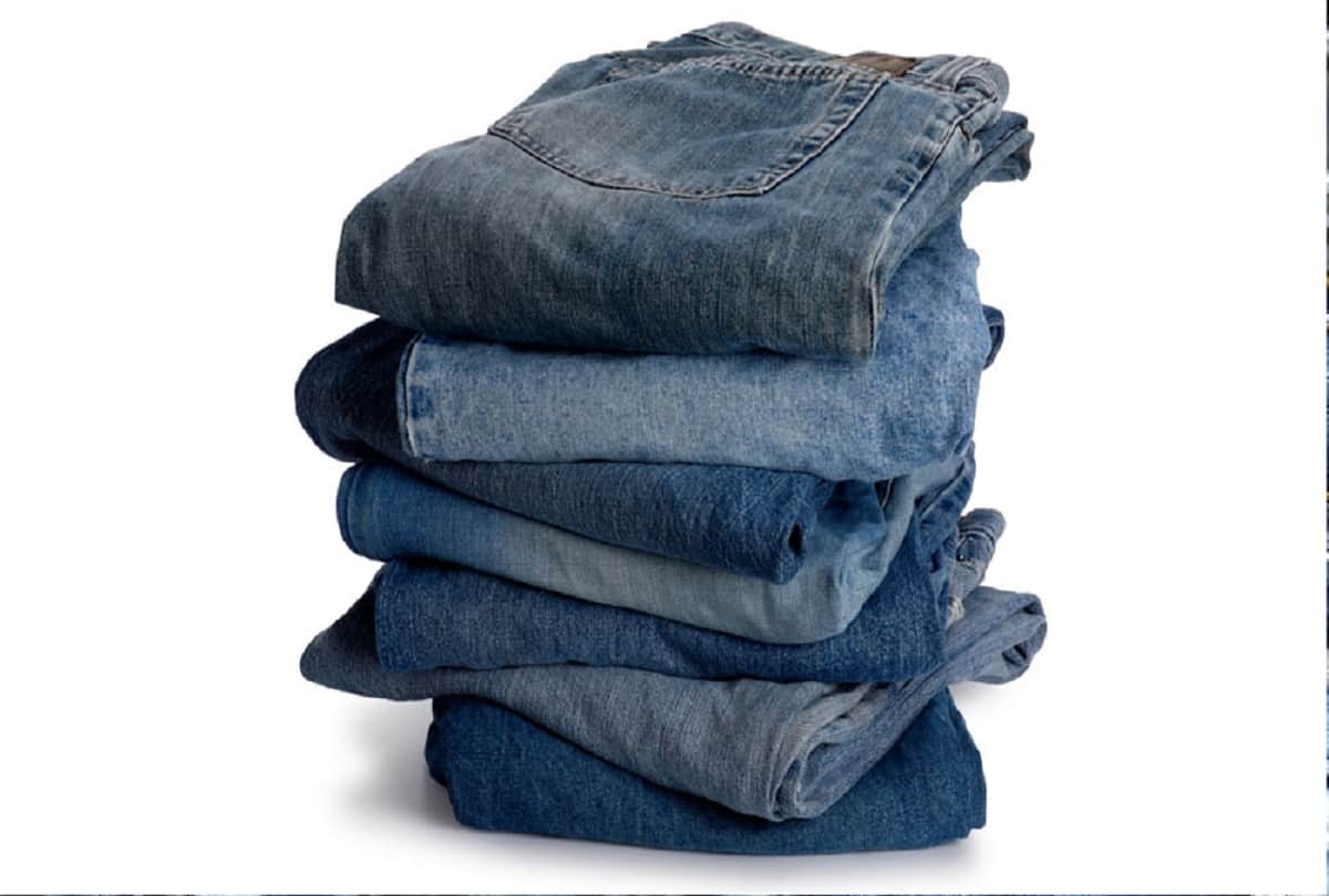 five mistakes men make while wearing jeans