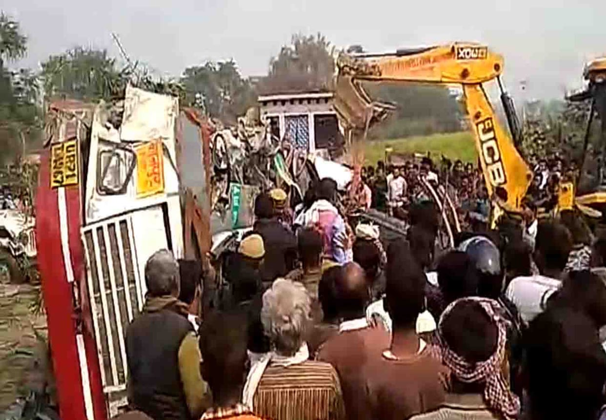 Road accident on Kanpur-Allahabad highway