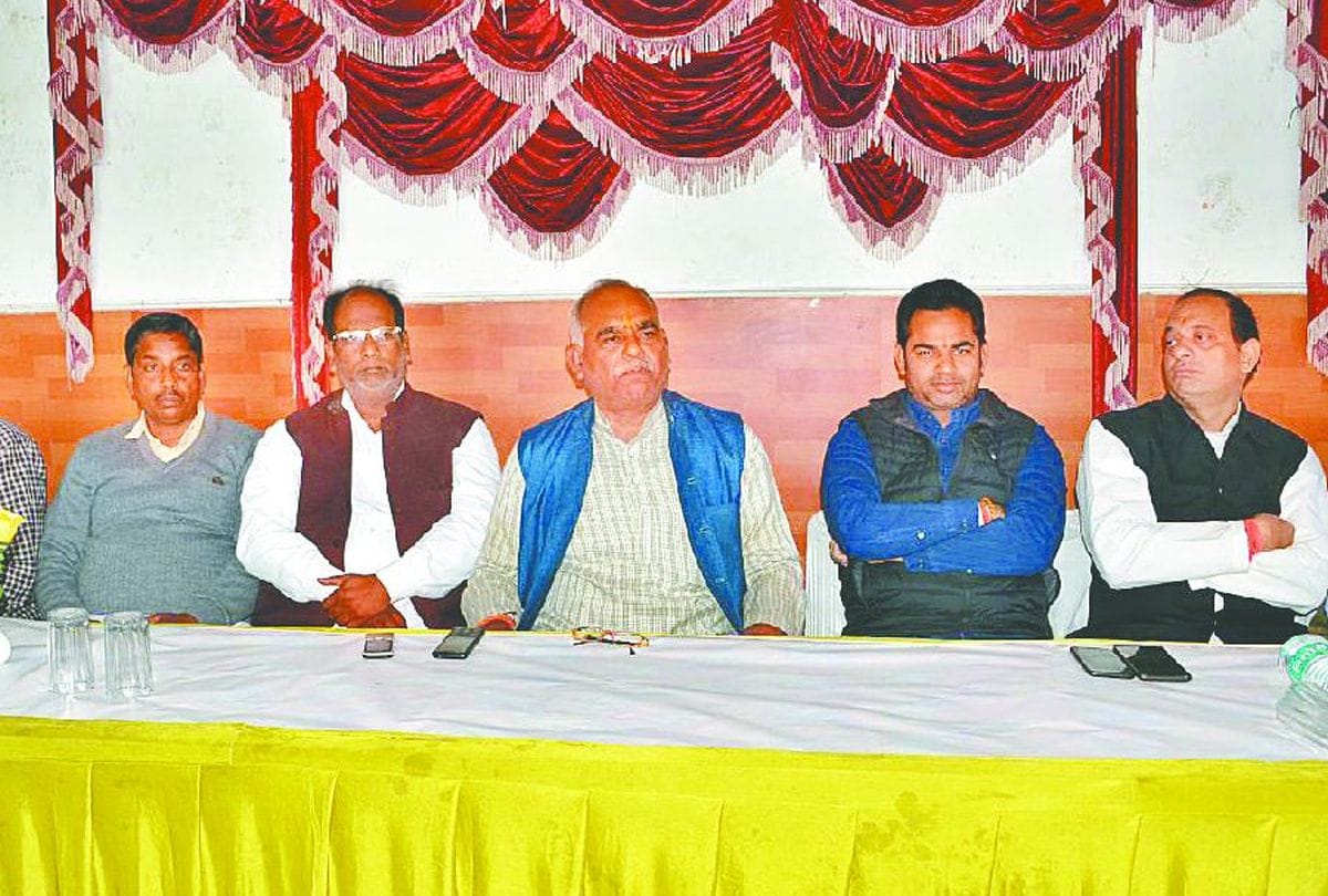 Sirsaganj mla hariom yadav's big statement over SP BSP alliance