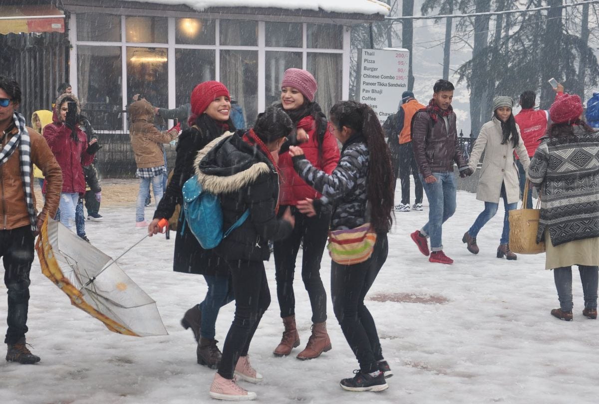 heavy snowfall in manali dalhousie shimla chamba lahaul chamba