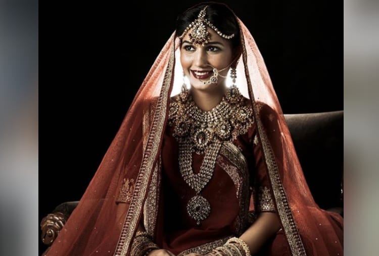 Bollywood, Sapna Choudhary Bridal Photos Viral on Instagram