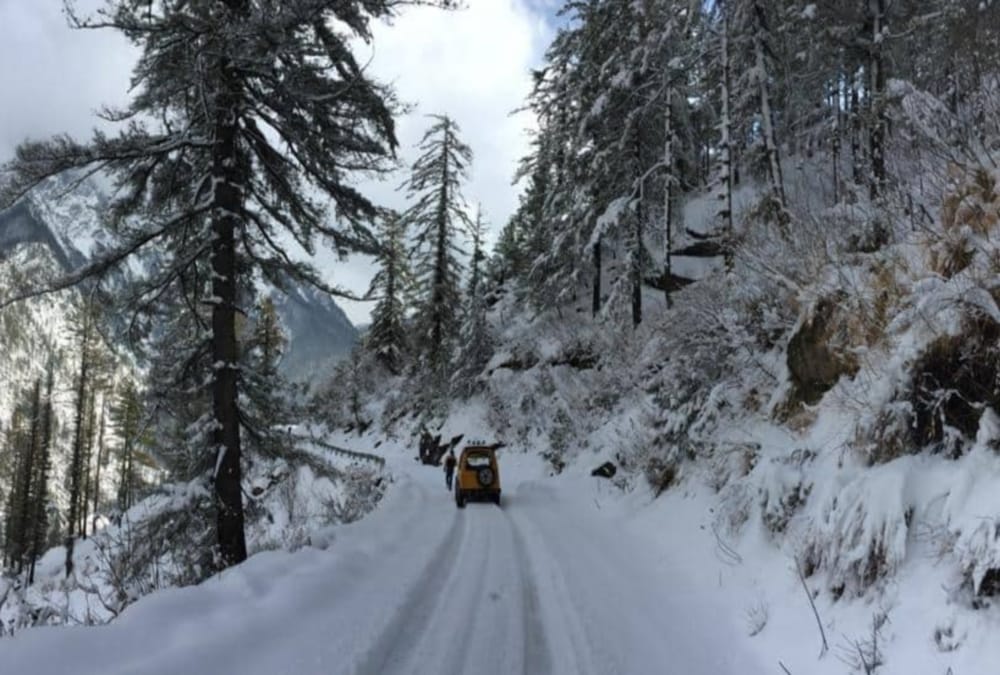 Snowfall in Auli and chardham photos 2019
