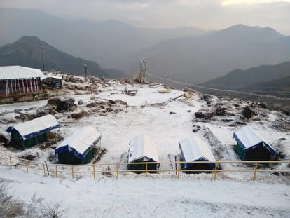 Snowfall causes disturbance in Himachal Pradesh, Uttarakhand and Jammu Kashmir