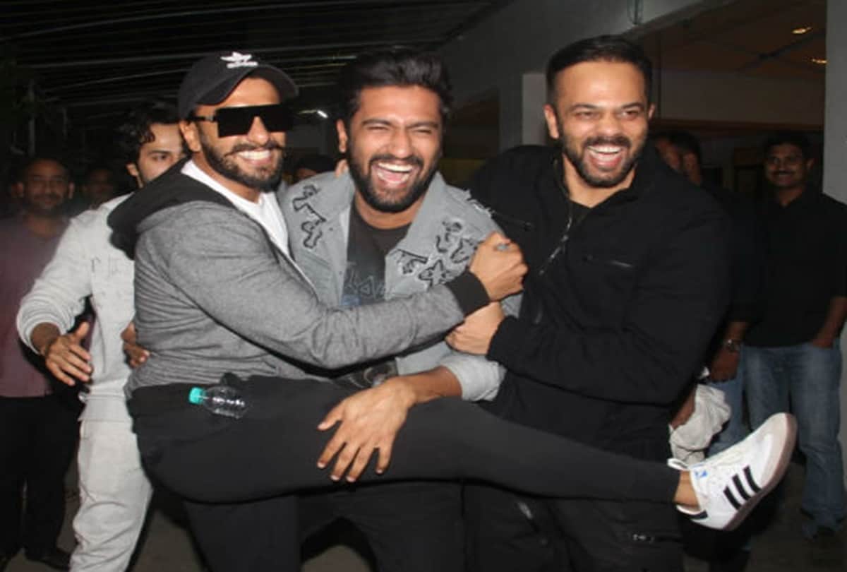Yami gautam Ranveer Singh Varun Dhawan and Others bollywood celebs Blast At URI Screening