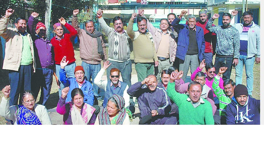 Drinking water personnel abducted work