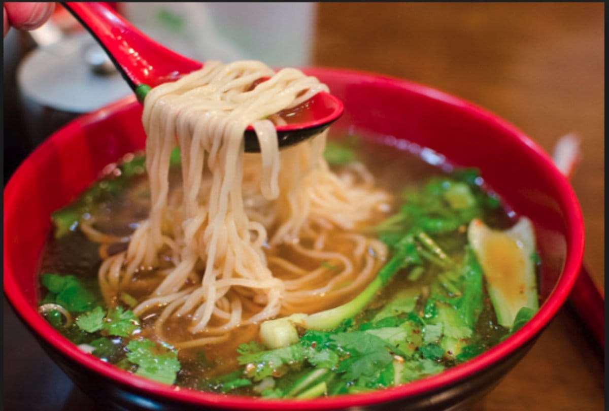 know how to make easily vegetable noodles soup