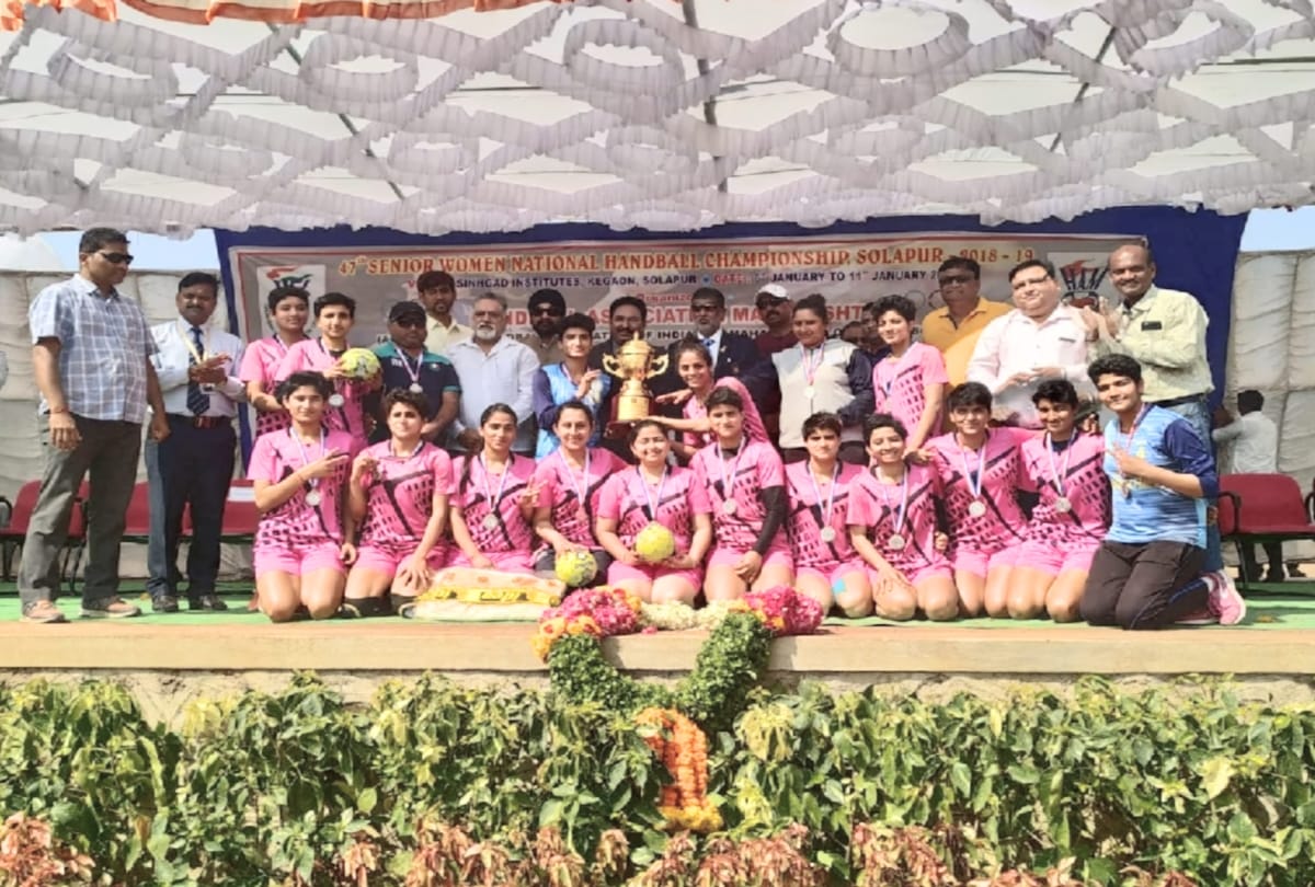 Himachal's daughters Runners up in handball championship