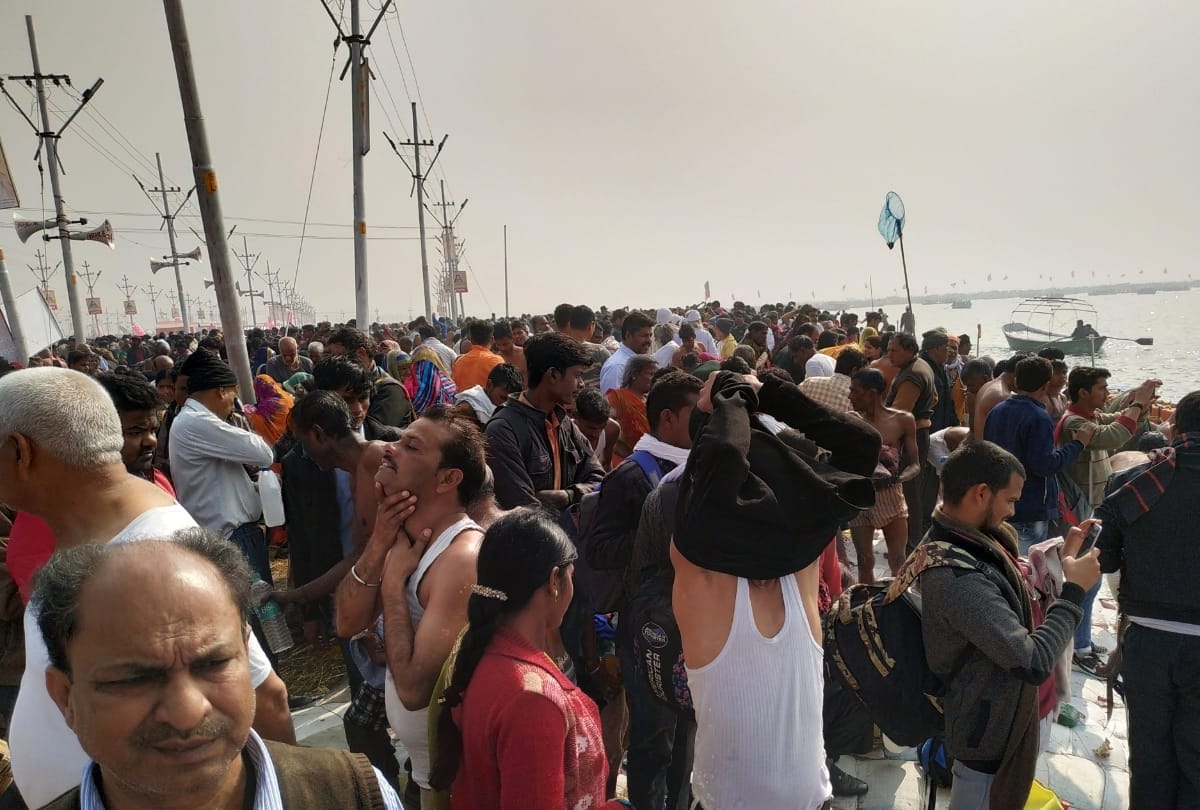 More than 10 million pilgrims holy dip in ganga for Makar Sankranti bath