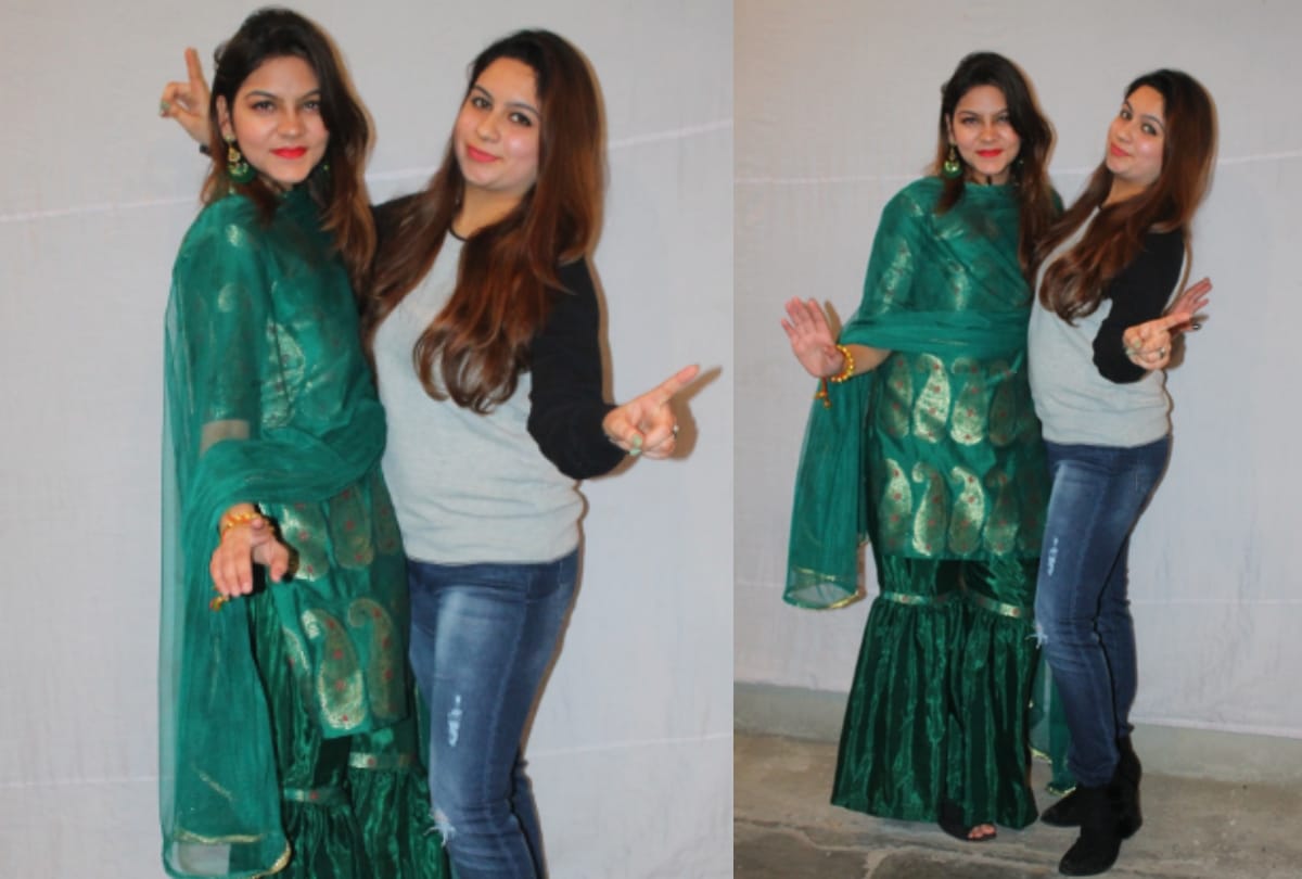 Lohri festival celebrated with pomp in traditional costumes, Bhangra and giddha